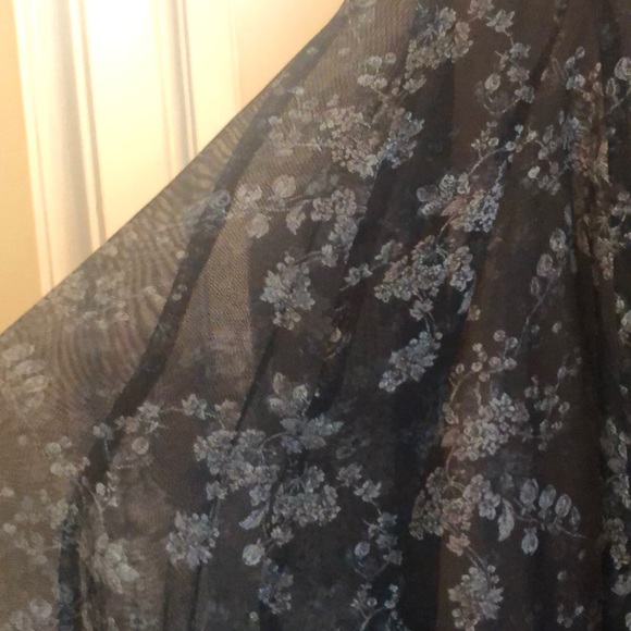 Vera Wang Collection Dress - Picture 7 of 8